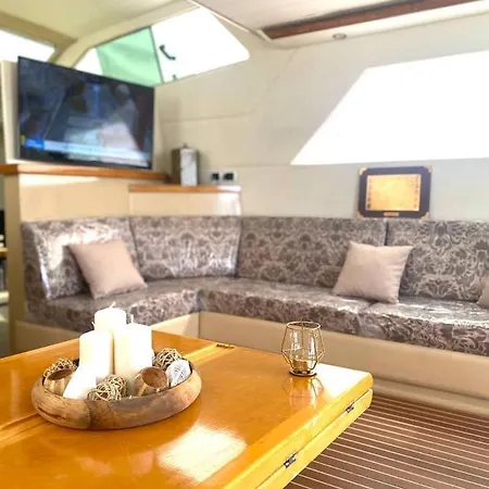 보트호텔 Boat&breakfast Monica Iv 카사밋쵸라테르메